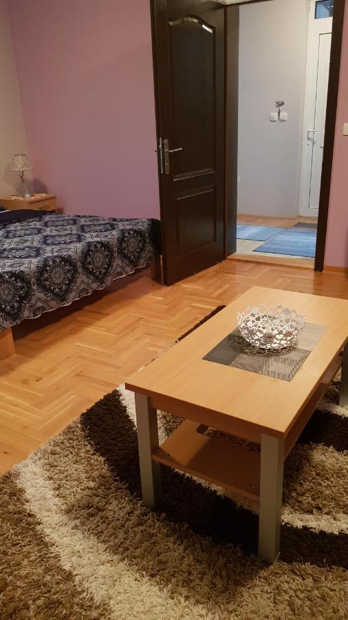 Apartmani V&F Vrnjačka Banja Екстериор снимка