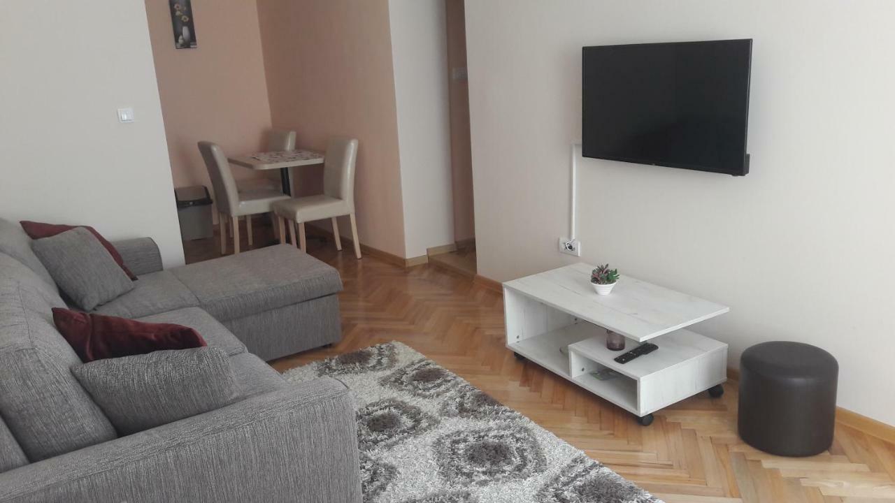 Apartmani V&F Vrnjačka Banja Екстериор снимка